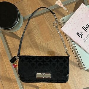 Coach Vintage Black Shoulder Bag